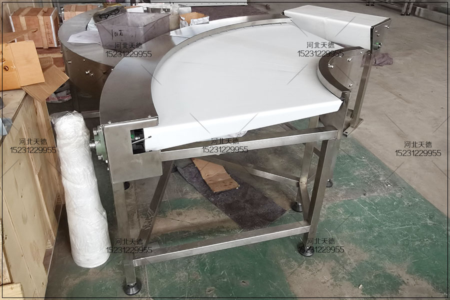 轉(zhuǎn)彎輸送機
